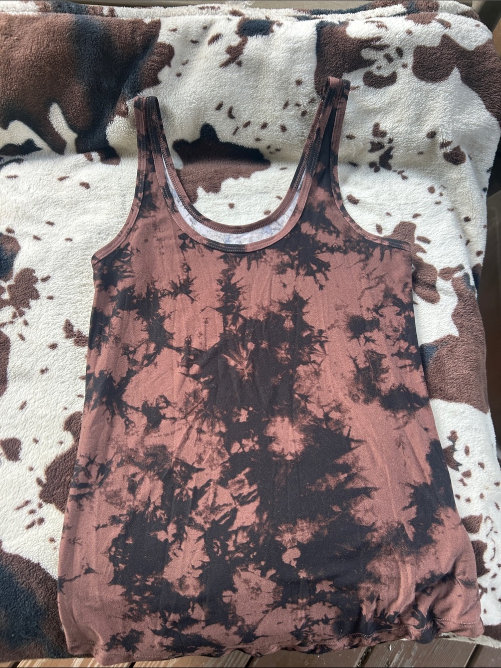 No Boundaries Brown and Black Tie-Dye Scoop Tank